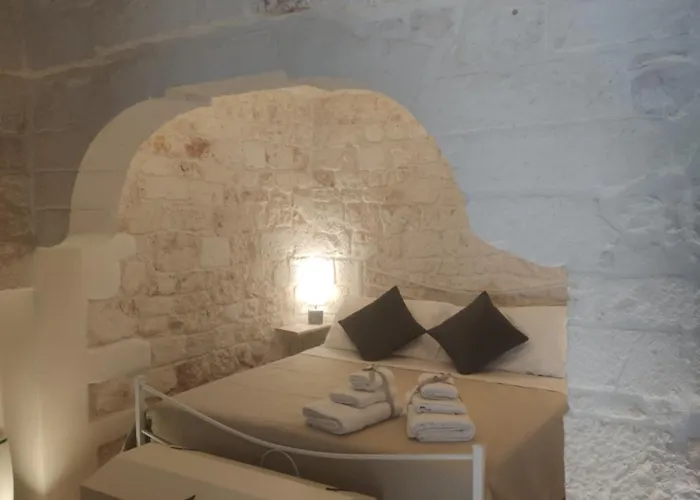 I Due Cuori 펜션 오스투니